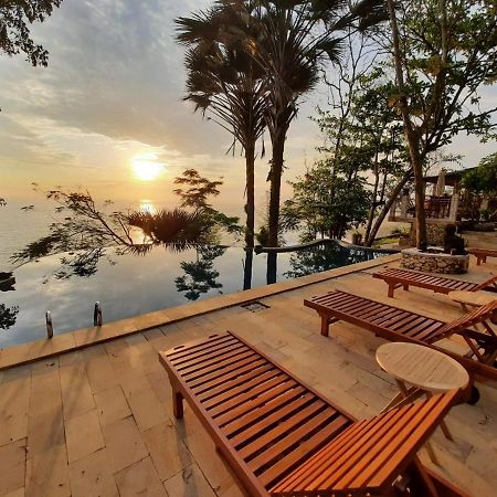 Edge Resort, Yogyakarta パラントゥリティス エクステリア 写真