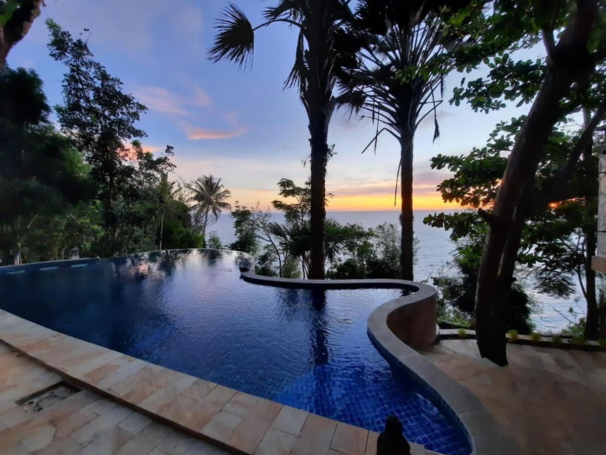 Edge Resort, Yogyakarta パラントゥリティス エクステリア 写真