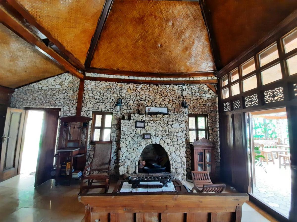 Edge Resort, Yogyakarta パラントゥリティス エクステリア 写真