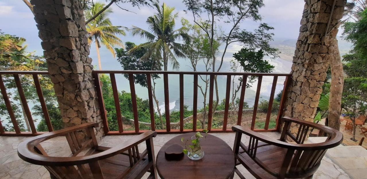 Edge Resort, Yogyakarta パラントゥリティス エクステリア 写真