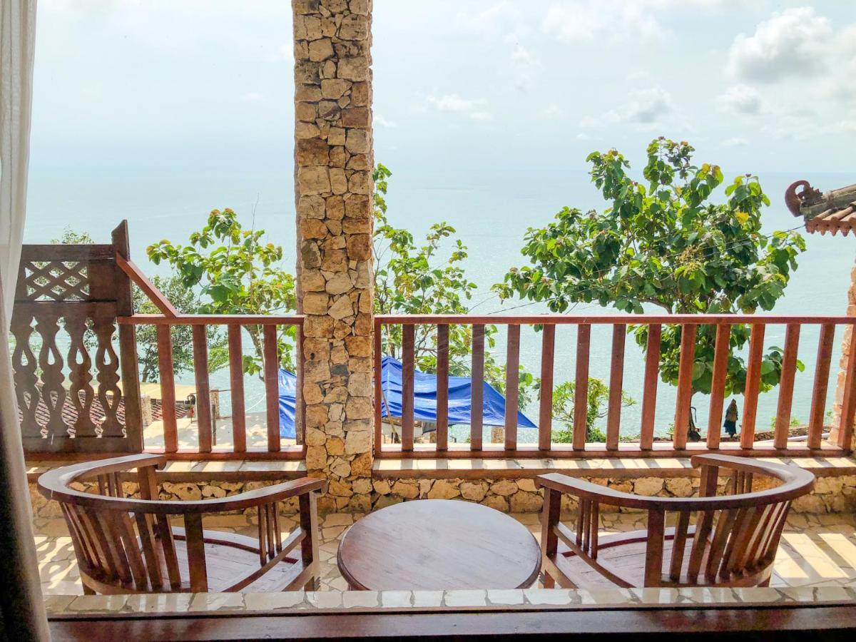 Edge Resort, Yogyakarta パラントゥリティス エクステリア 写真